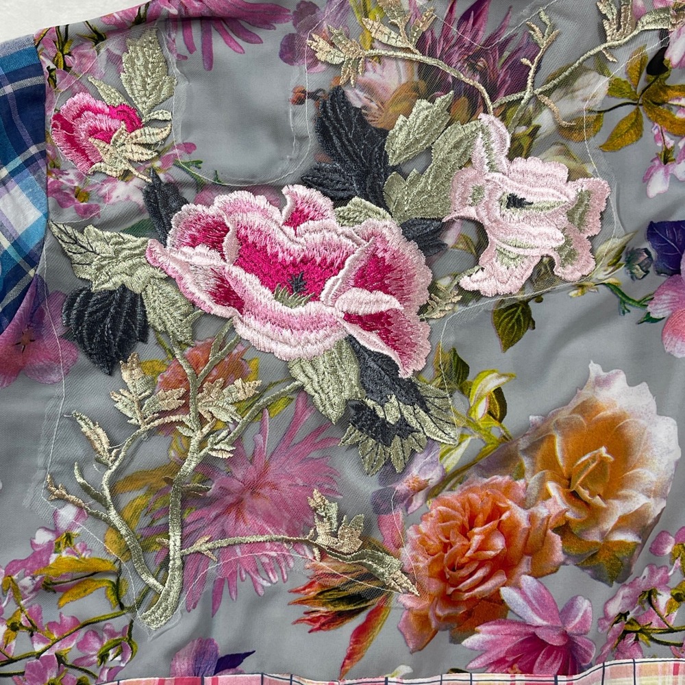 Soft‎ Surroundings Plaid Floral Embroidered Mesh Back Shirt Blue Pink Small Flaw - Picture 9 of 16